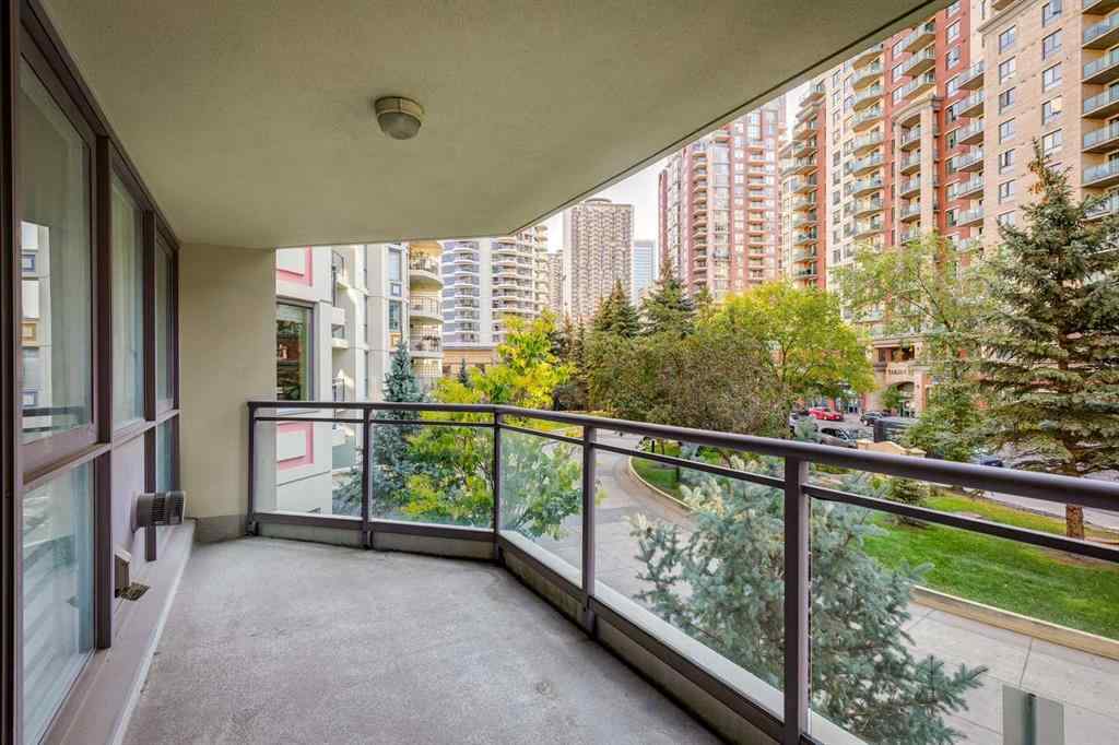 MLS® A2261272 - Unit #209 1108 6 Avenue SW in Downtown West End Calgary, Residential