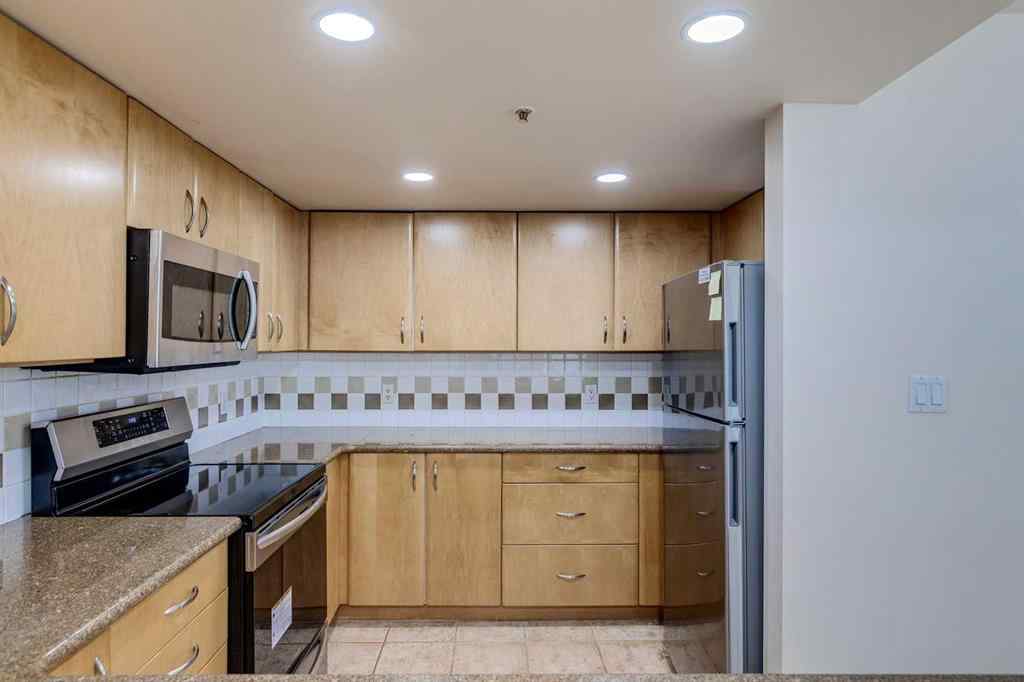 MLS® A2261272 - Unit #209 1108 6 Avenue SW in Downtown West End Calgary, Residential