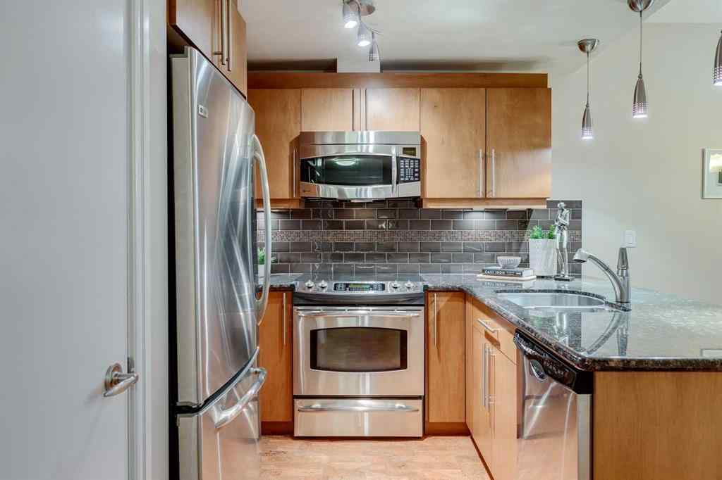 MLS® A2261279 - Unit #206 817 15 Avenue SW in Beltline Calgary, Residential