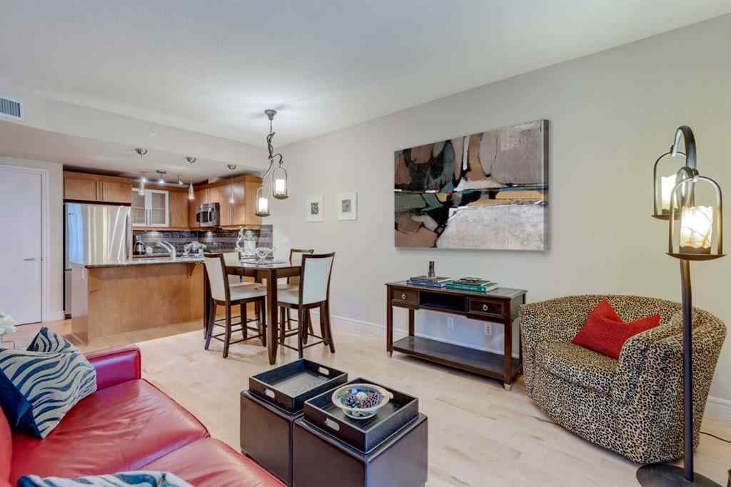 MLS® A2261279 - Unit #206 817 15 Avenue SW in Beltline Calgary, Residential