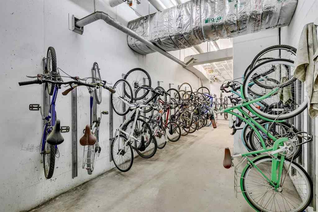 MLS® A2261279 - Unit #206 817 15 Avenue SW in Beltline Calgary, Residential