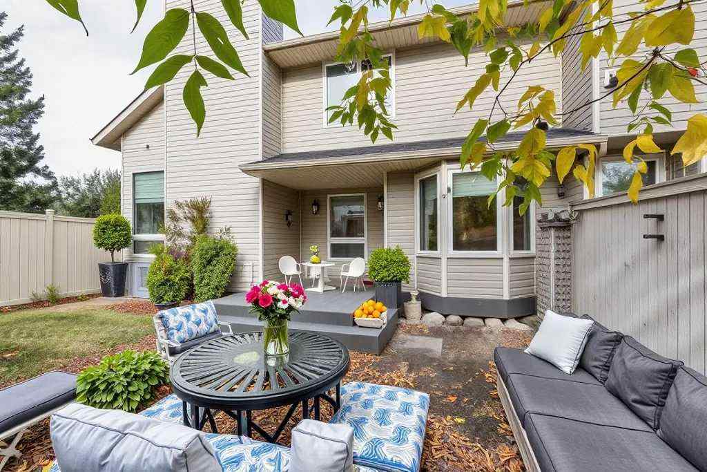 MLS® A2261281 - 17 Millrise Lane SW in Millrise Calgary, Residential