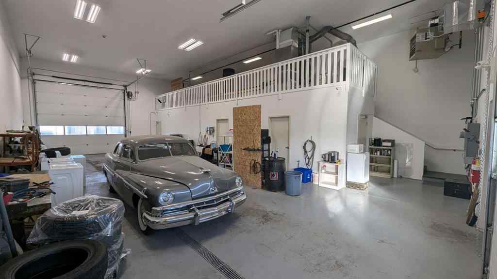 MLS® A2261283 - Unit #10 1075 36 Street N in Churchill Industrial Park Lethbridge, Commercial