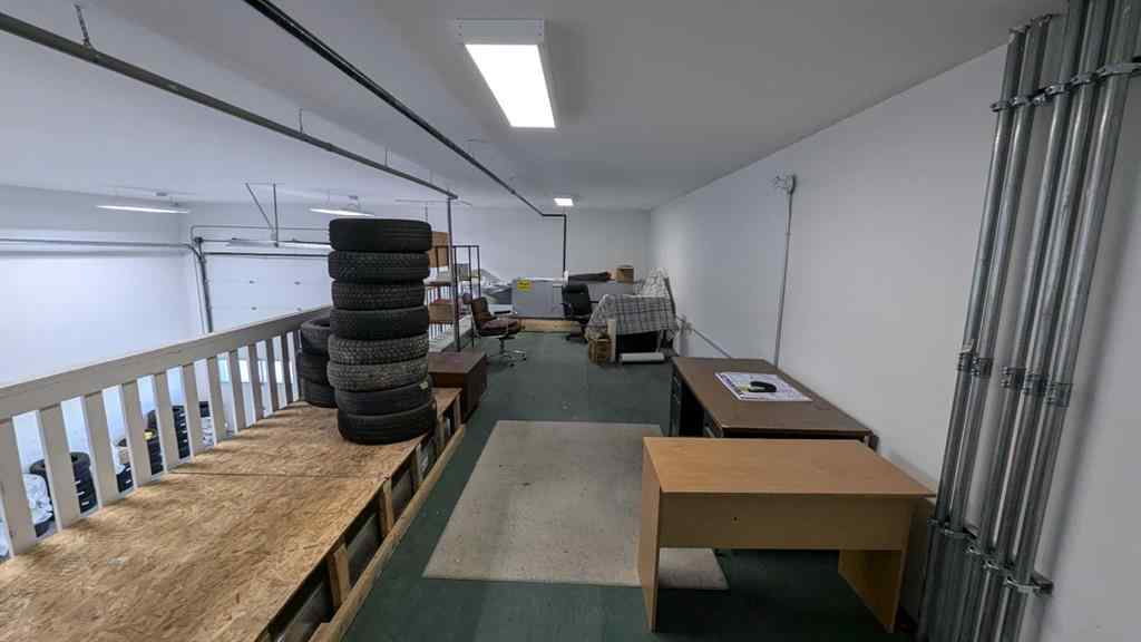 MLS® A2261283 - Unit #10 1075 36 Street N in Churchill Industrial Park Lethbridge, Commercial