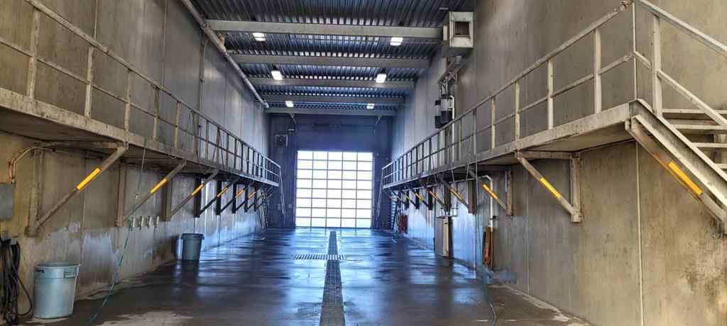 MLS® A2261289 - 126 Queens Drive  in Queens Business Park Red Deer, Commercial