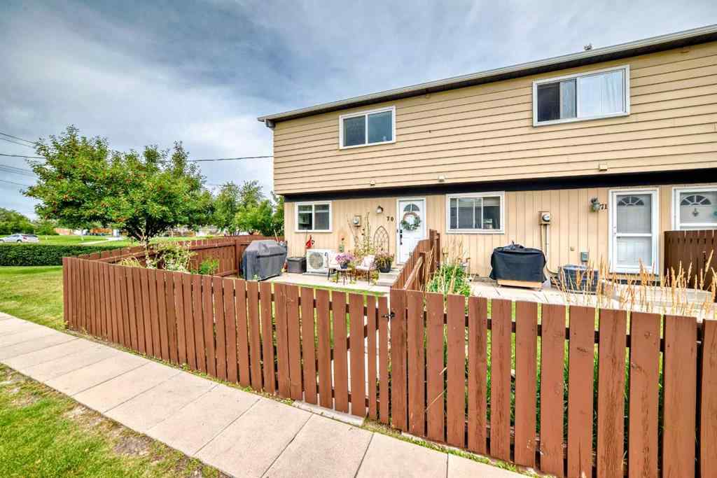 MLS® A2261292 - Unit #70 7205 4 Street NE in Huntington Hills Calgary, Residential