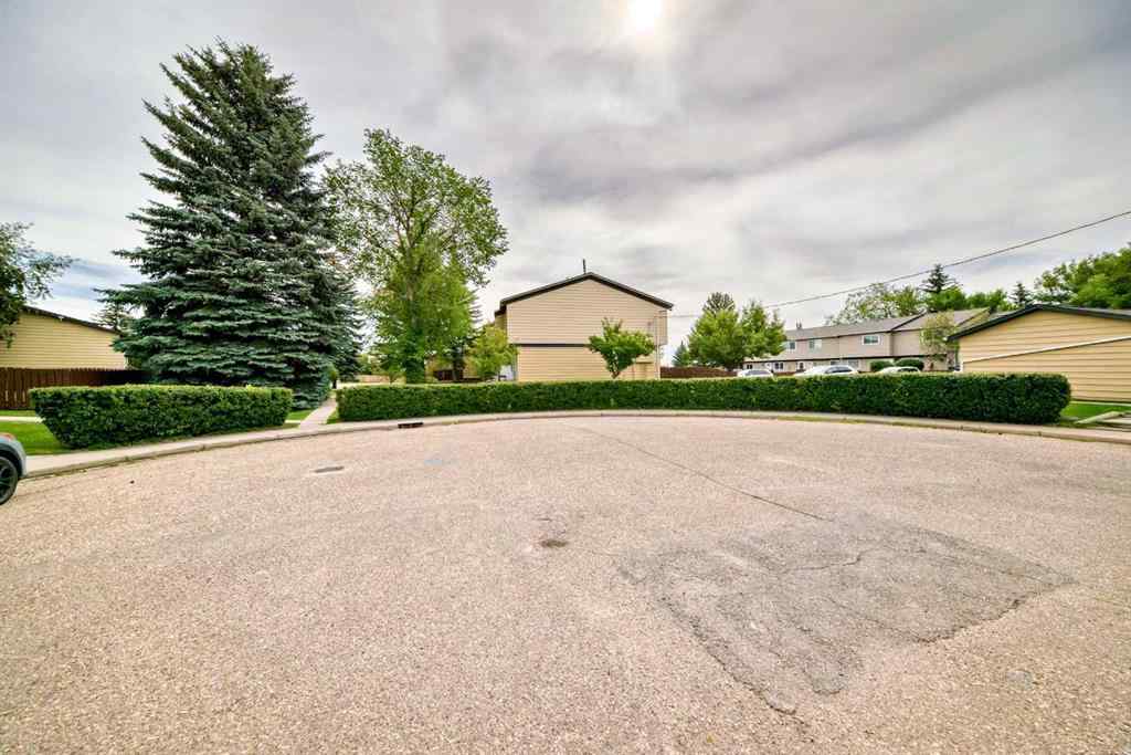 MLS® A2261292 - Unit #70 7205 4 Street NE in Huntington Hills Calgary, Residential