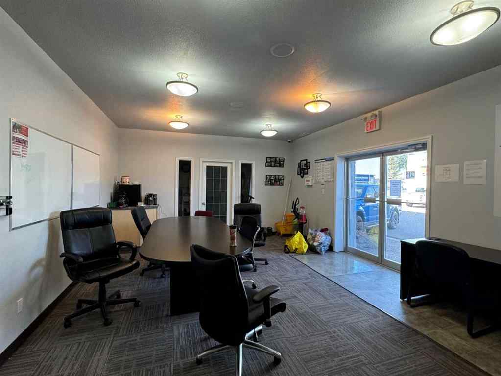 MLS® A2261295 - 215 12B Street N in Senator Buchanan Lethbridge, Commercial