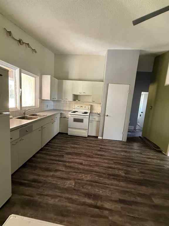 MLS® A2261303 - 30 3 Street   in NONE Blue Ridge, Residential