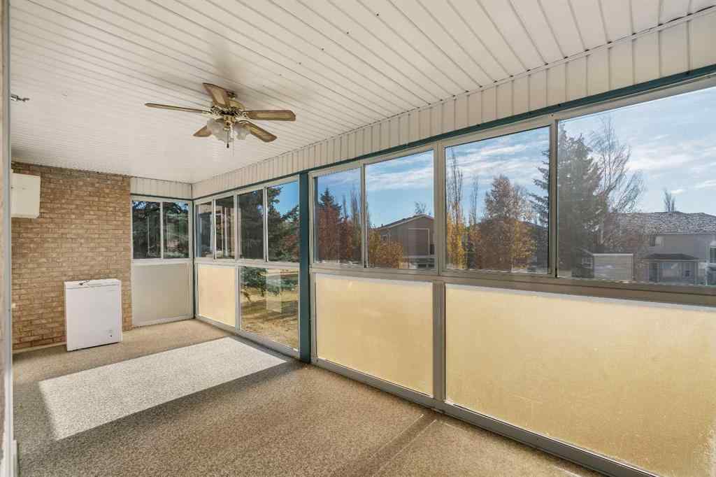 MLS® A2261309 - Unit #135 7229 Sierra Morena Boulevard SW in Signal Hill Calgary, Residential