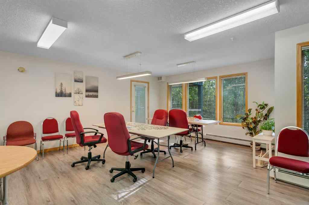 MLS® A2261309 - Unit #135 7229 Sierra Morena Boulevard SW in Signal Hill Calgary, Residential