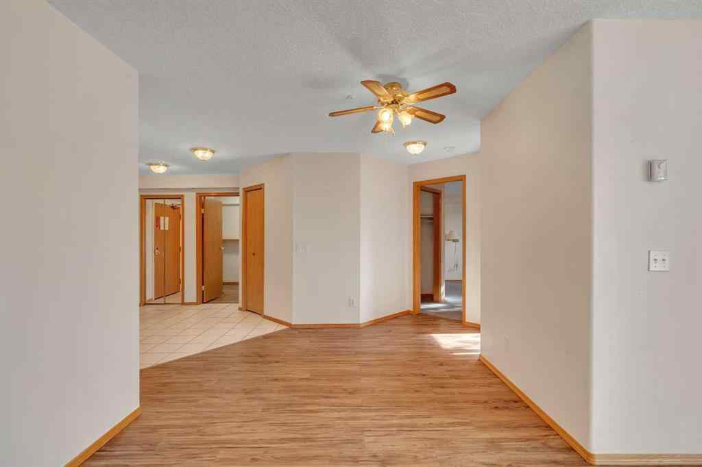 MLS® A2261309 - Unit #135 7229 Sierra Morena Boulevard SW in Signal Hill Calgary, Residential