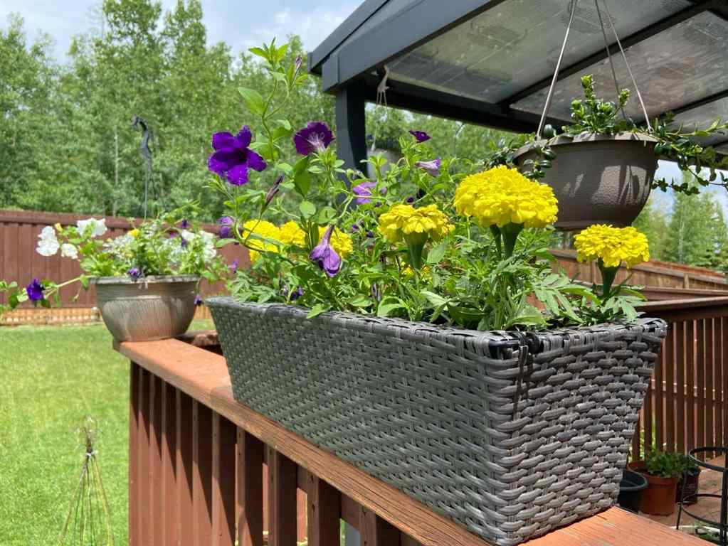 MLS® A2261319 - 109 St Moritz Place SW in Springbank Hill Calgary, Residential