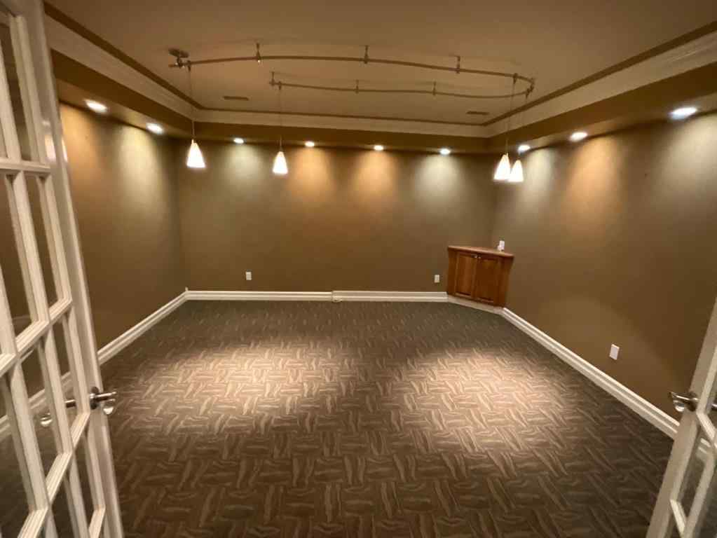 MLS® A2261320 - Unit #2 7429 49 Avenue  in Northlands Industrial Park Red Deer, Commercial