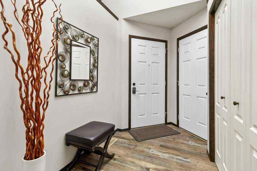 MLS® A2261323 - 90 Larsen Crescent  in Lonsdale Red Deer, Residential
