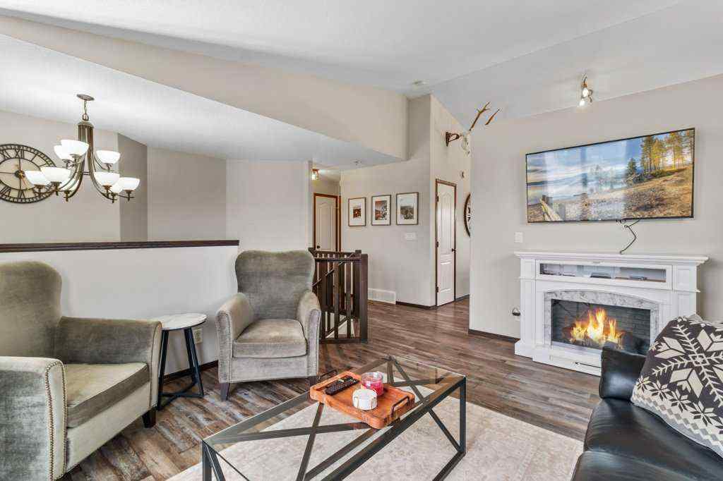 MLS® A2261323 - 90 Larsen Crescent  in Lonsdale Red Deer, Residential