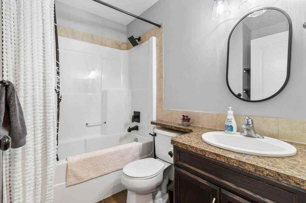 MLS® A2261323 - 90 Larsen Crescent  in Lonsdale Red Deer, Residential