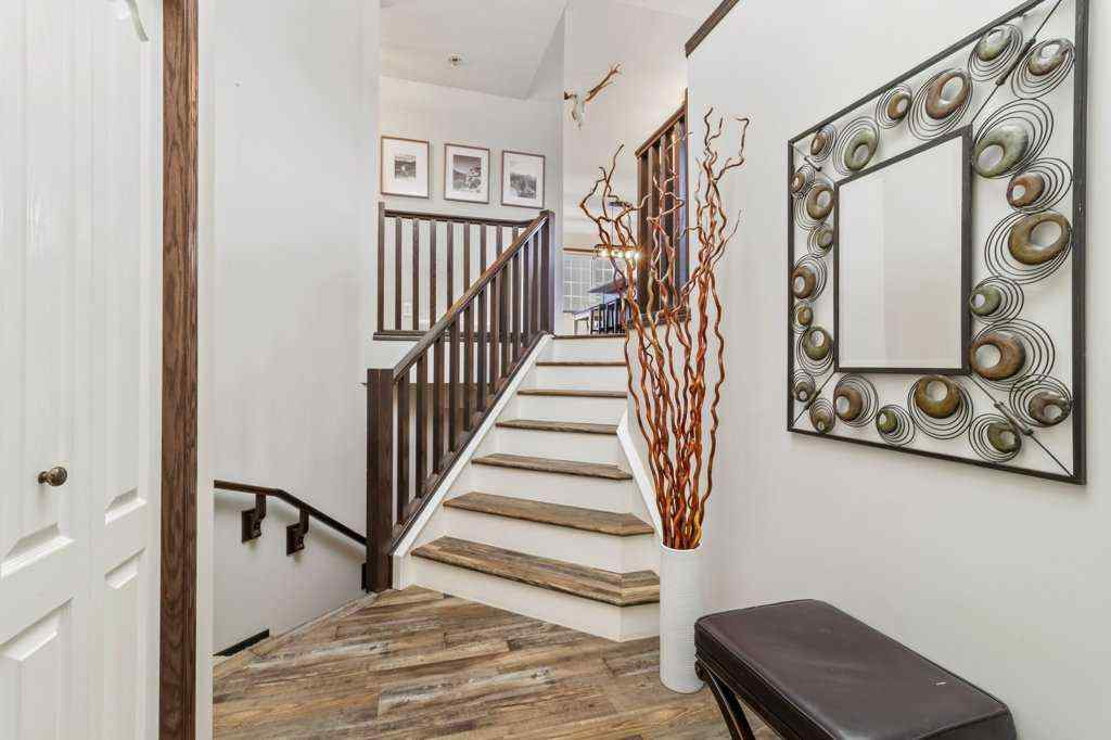 MLS® A2261323 - 90 Larsen Crescent  in Lonsdale Red Deer, Residential