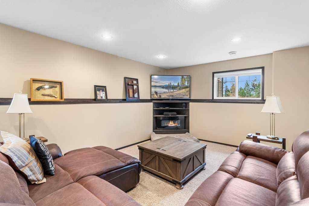 MLS® A2261323 - 90 Larsen Crescent  in Lonsdale Red Deer, Residential