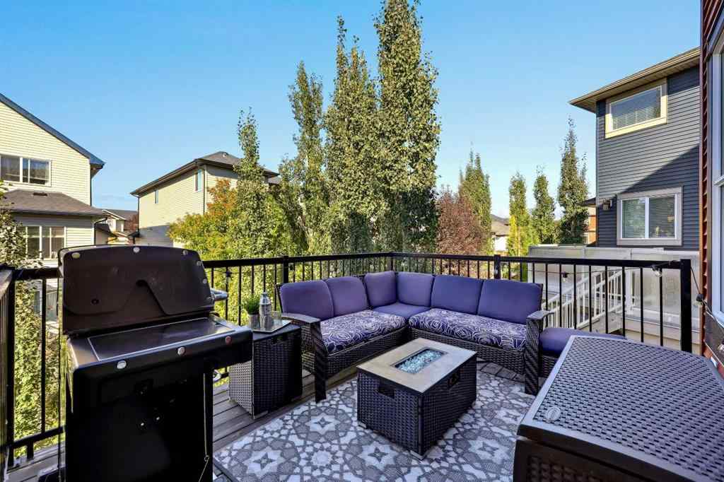 MLS® A2261327 - 272 Kingsmere Cove SE in Kings Heights Airdrie, Residential