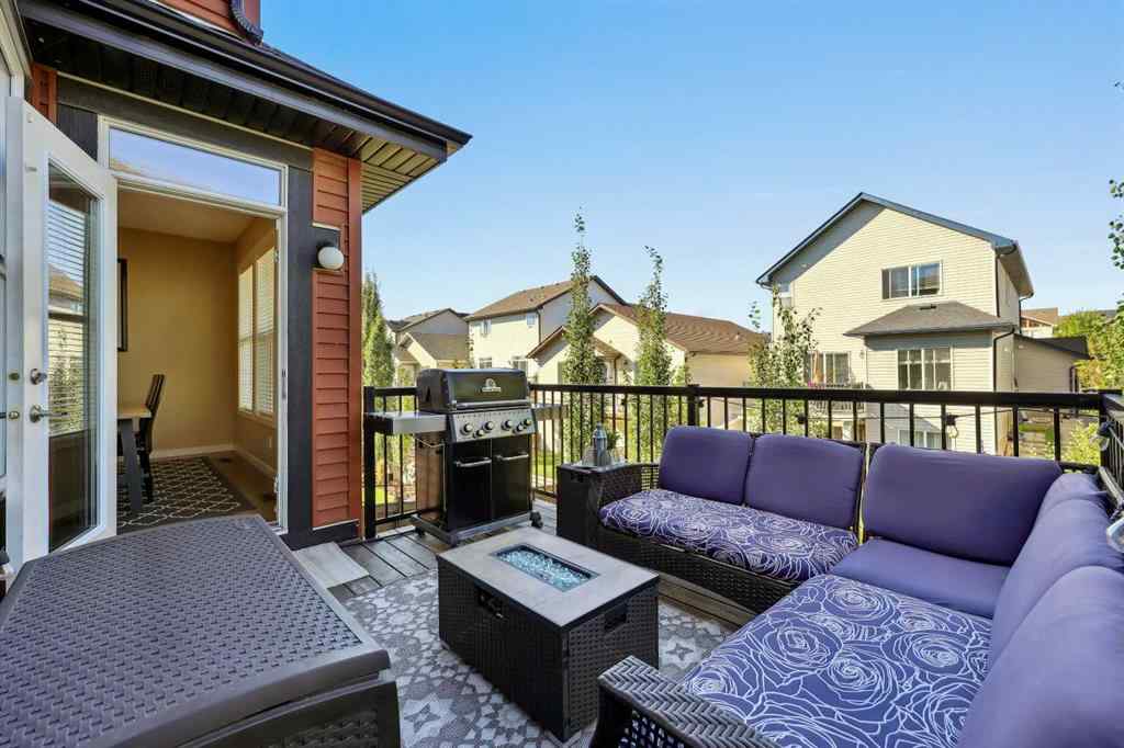 MLS® A2261327 - 272 Kingsmere Cove SE in Kings Heights Airdrie, Residential