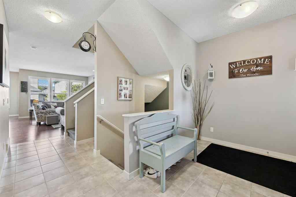 MLS® A2261327 - 272 Kingsmere Cove SE in Kings Heights Airdrie, Residential