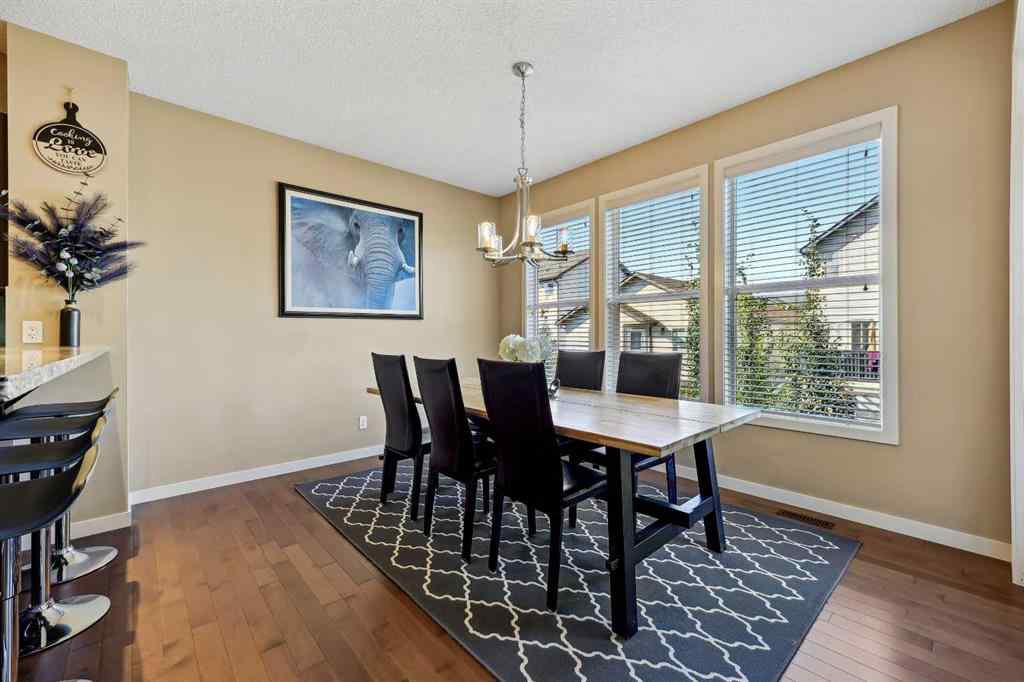 MLS® A2261327 - 272 Kingsmere Cove SE in Kings Heights Airdrie, Residential