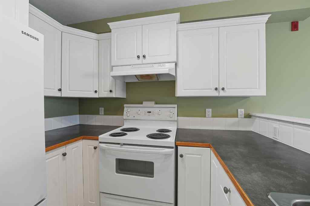 MLS® A2261332 - Unit #208 6118 53 Avenue  in Highland Green Red Deer, Residential
