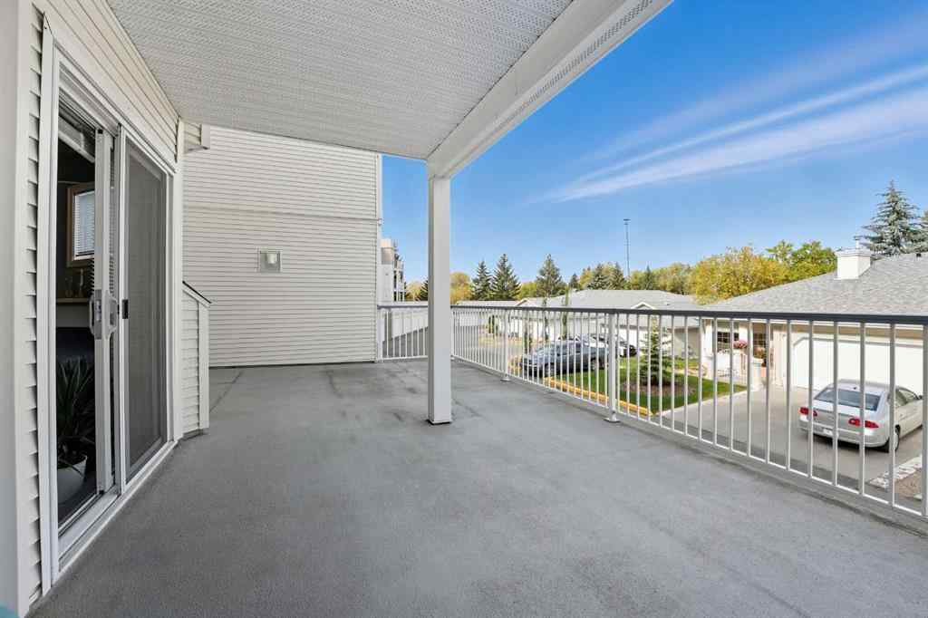 MLS® A2261332 - Unit #208 6118 53 Avenue  in Highland Green Red Deer, Residential