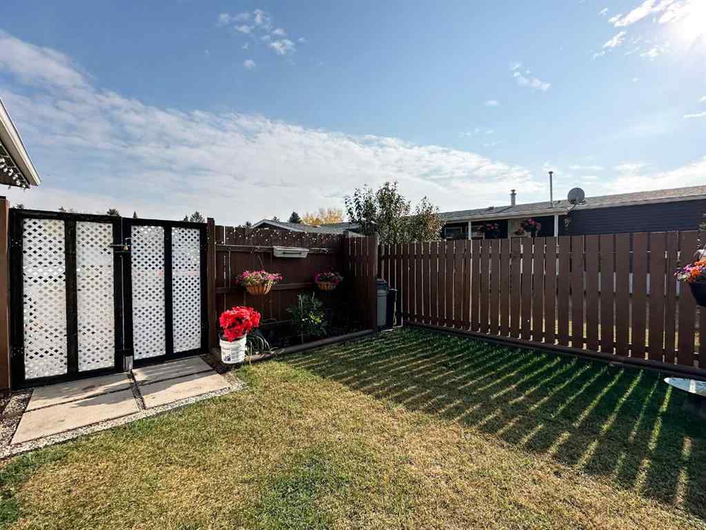 MLS® A2261333 - 3816 61 Street  in Grandview Stettler, Residential