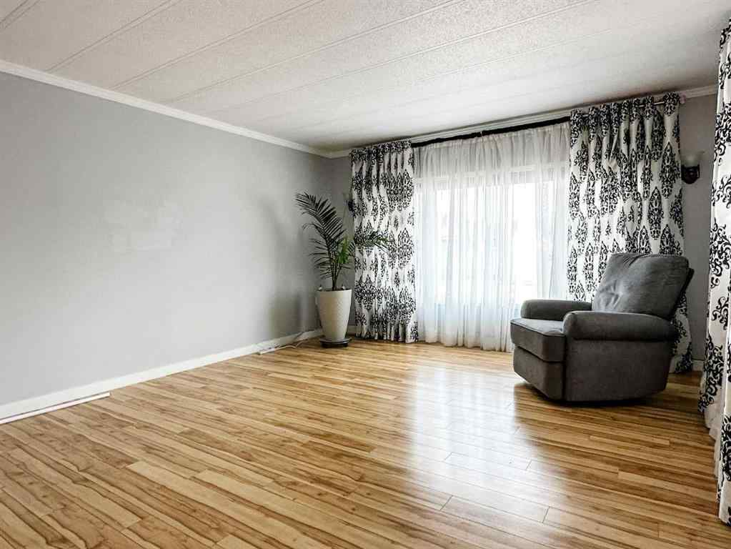 MLS® A2261333 - 3816 61 Street  in Grandview Stettler, Residential