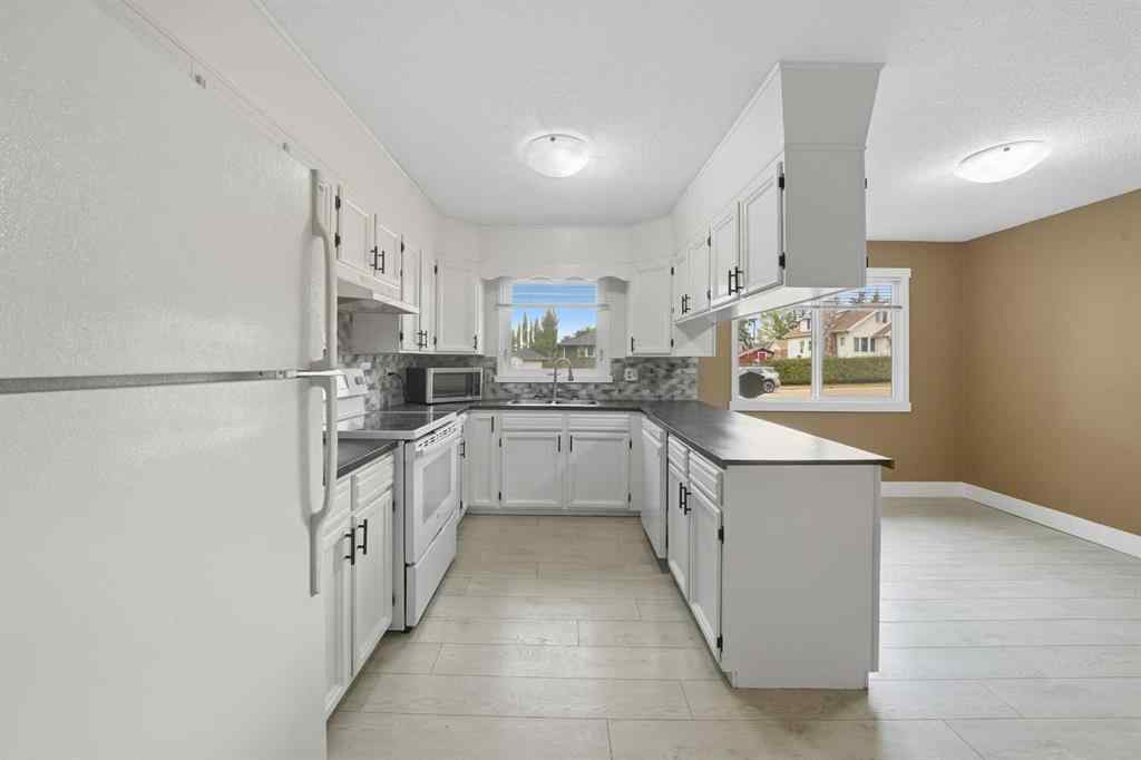 MLS® A2261339 - 4809 51 Avenue  in NONE Bentley, Residential