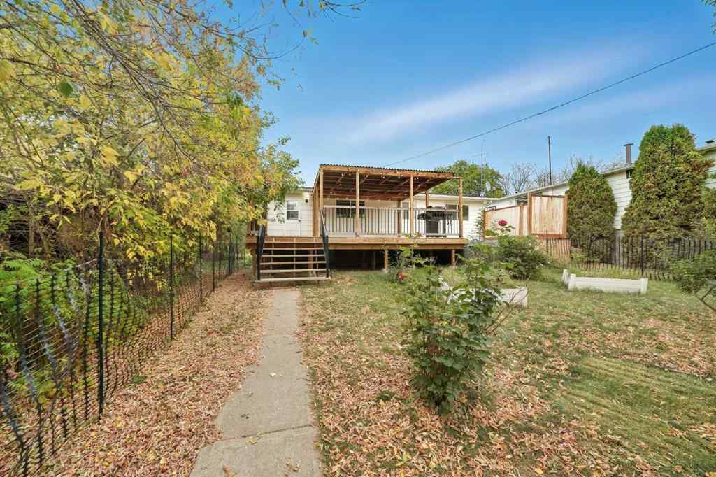 MLS® A2261339 - 4809 51 Avenue  in NONE Bentley, Residential