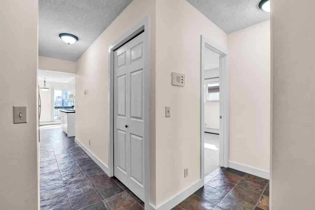 MLS® A2261340 - Unit #402 409 1 Avenue NE in Crescent Heights Calgary, Residential