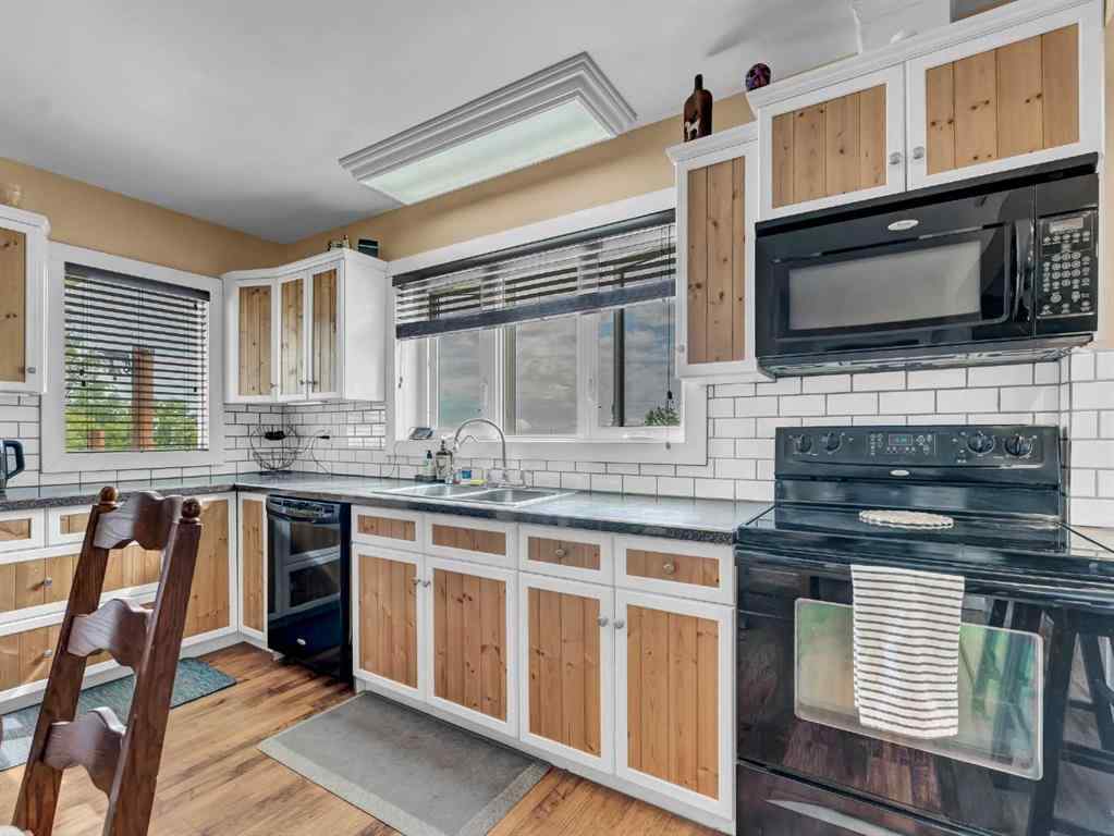 MLS® A2261341 - 10022 Highway 41   in NONE Rural Cypress County, Residential