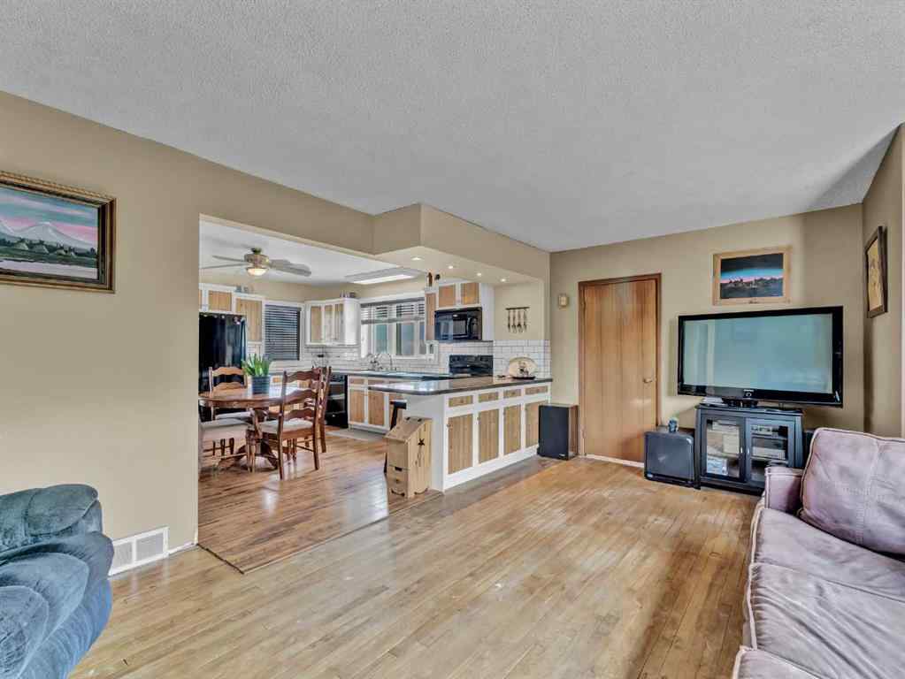 MLS® A2261341 - 10022 Highway 41   in NONE Rural Cypress County, Residential