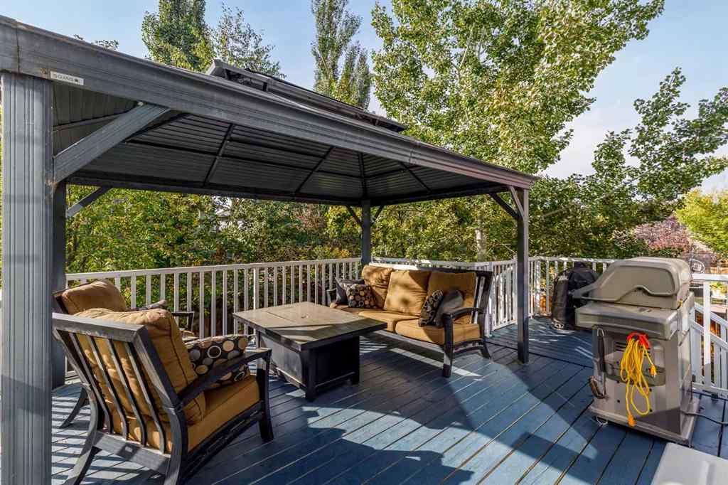 MLS® A2261350 - 72 Auburn Sound Crescent SE in Auburn Bay Calgary, Residential