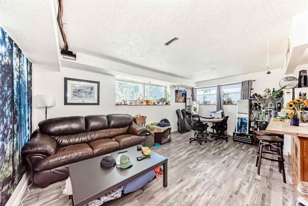 MLS® A2261361 - 7508 36 Avenue NW in Bowness Calgary, Residential