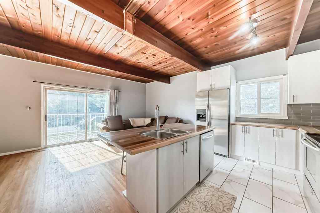 MLS® A2261361 - 7508 36 Avenue NW in Bowness Calgary, Residential