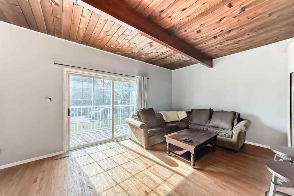 MLS® A2261361 - 7508 36 Avenue NW in Bowness Calgary, Residential