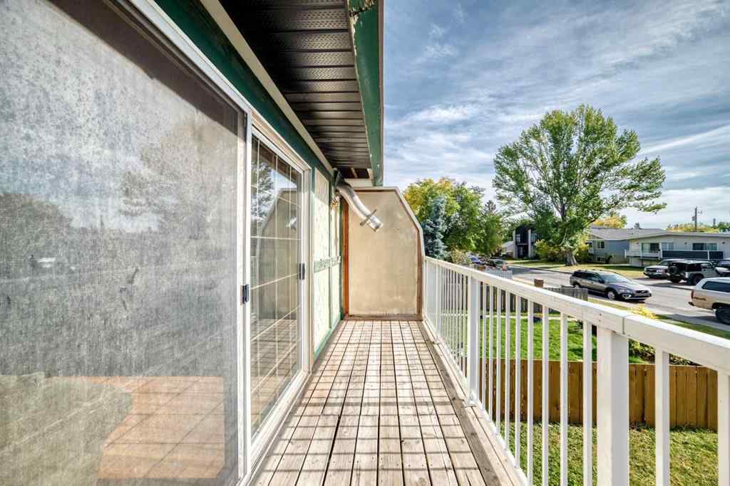 MLS® A2261361 - 7508 36 Avenue NW in Bowness Calgary, Residential