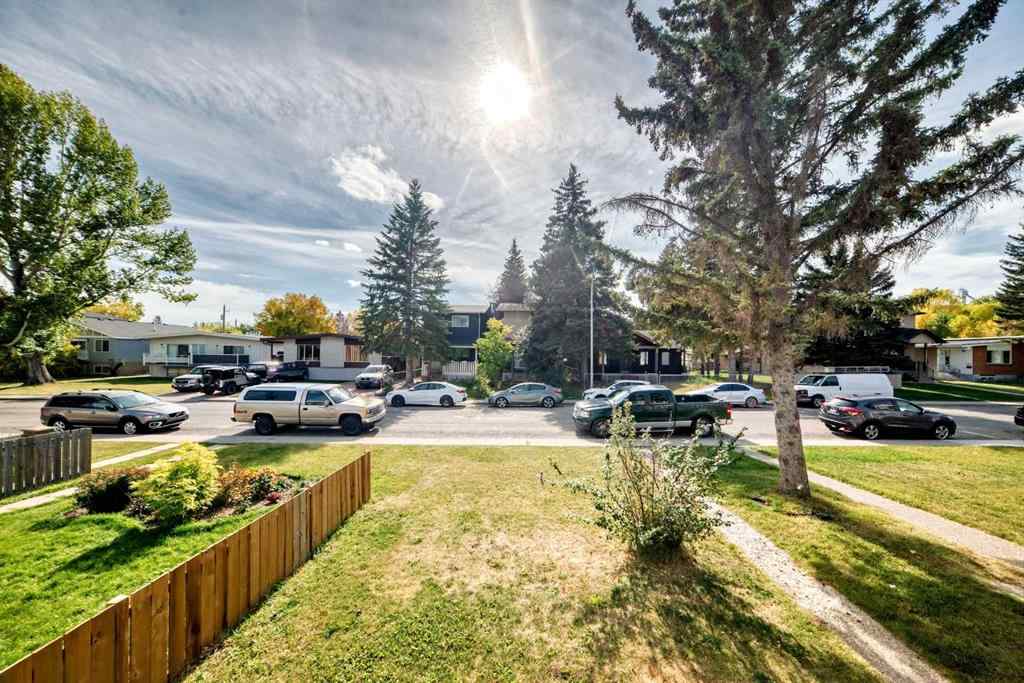 MLS® A2261361 - 7508 36 Avenue NW in Bowness Calgary, Residential