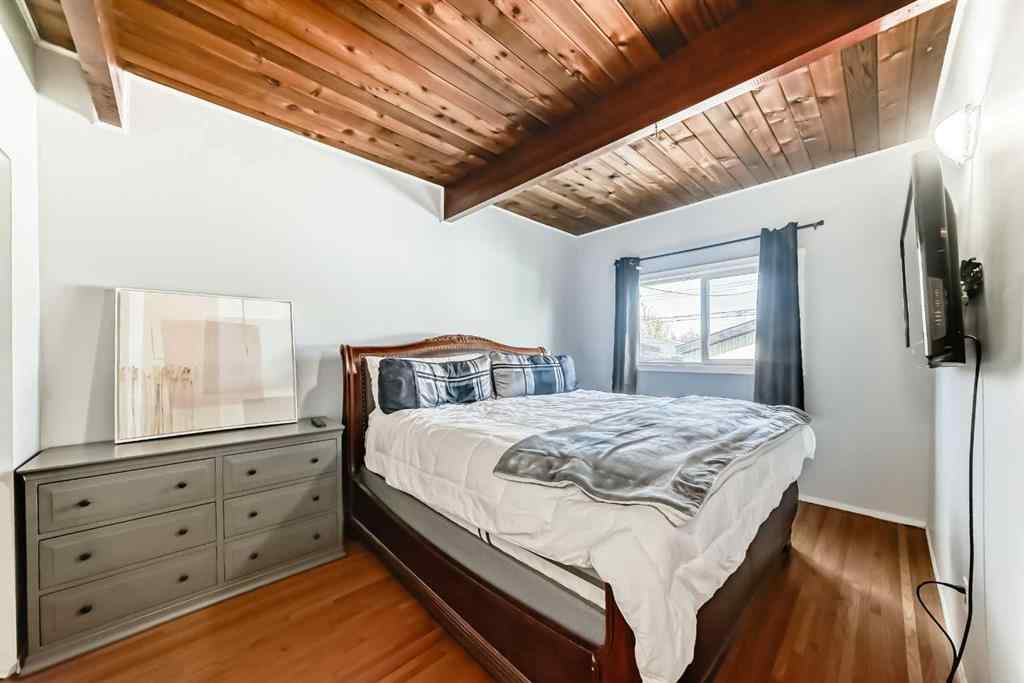 MLS® A2261361 - 7508 36 Avenue NW in Bowness Calgary, Residential