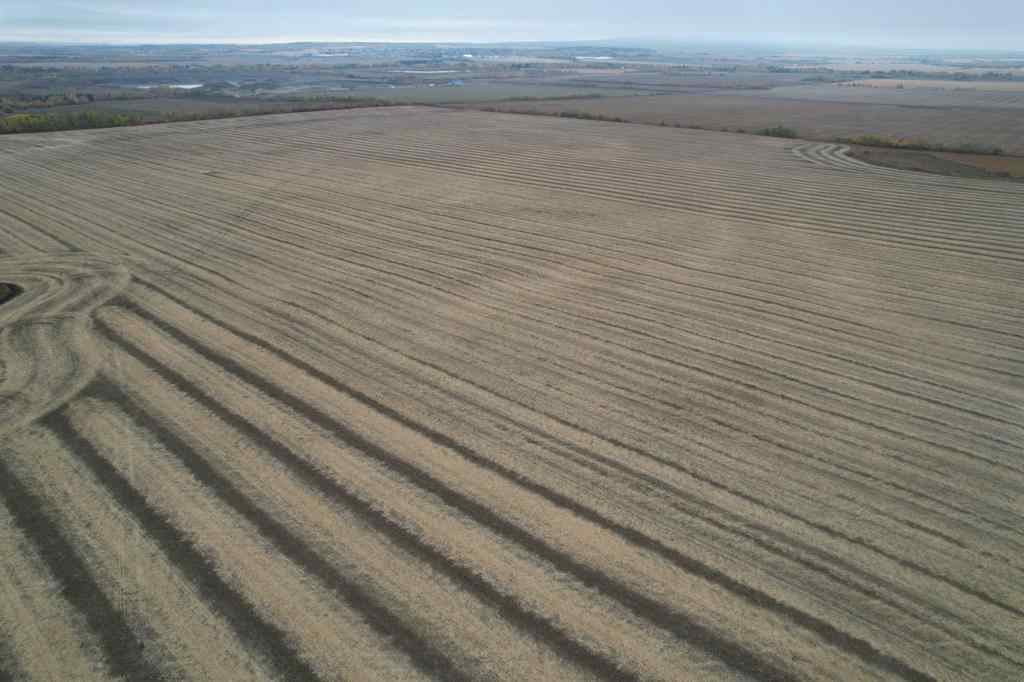 MLS® A2261374 - SW 28 71 10 W6 TWP 714   in N/A Beaverlodge, Agri-Business