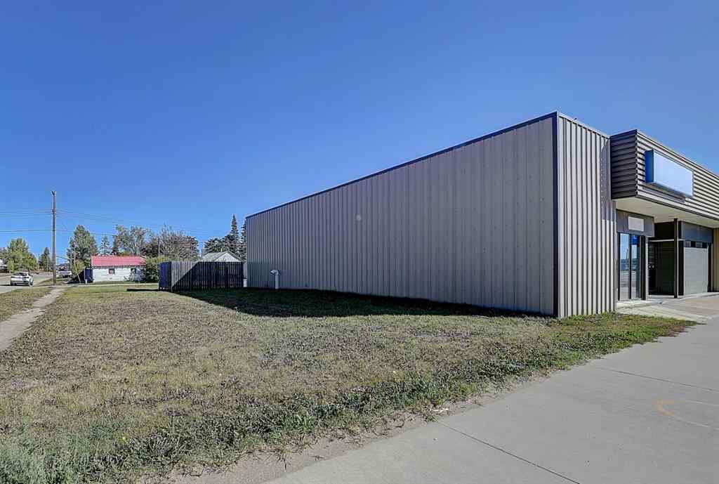 MLS® A2261376 - 10030 101 Avenue  in NONE Hythe, Commercial