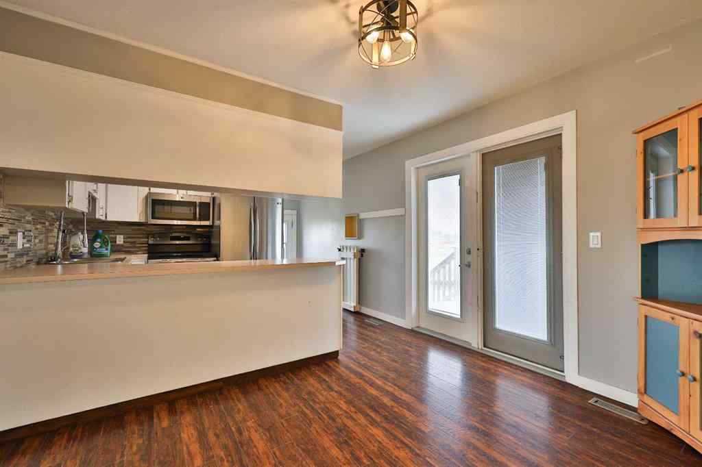 MLS® A2261381 - 281 N 300 W   in NONE Raymond, Residential