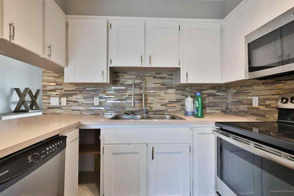 MLS® A2261381 - 281 N 300 W   in NONE Raymond, Residential