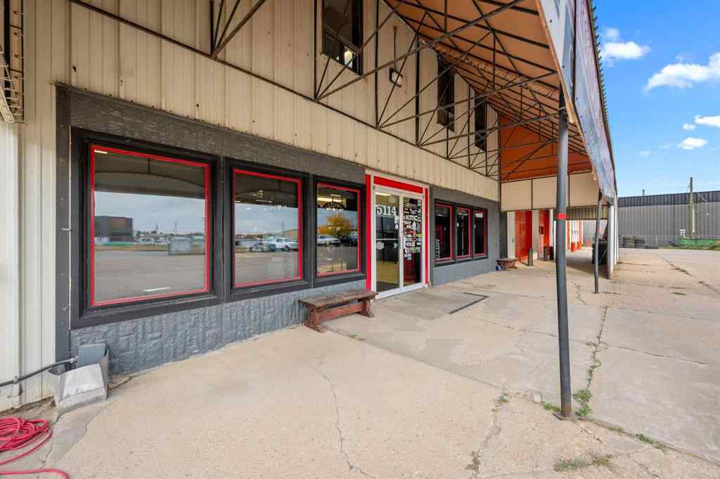 MLS® A2261385 - 5114 62 Street  in Glen E. Neilsen Industrial Park Lloydminster, Commercial