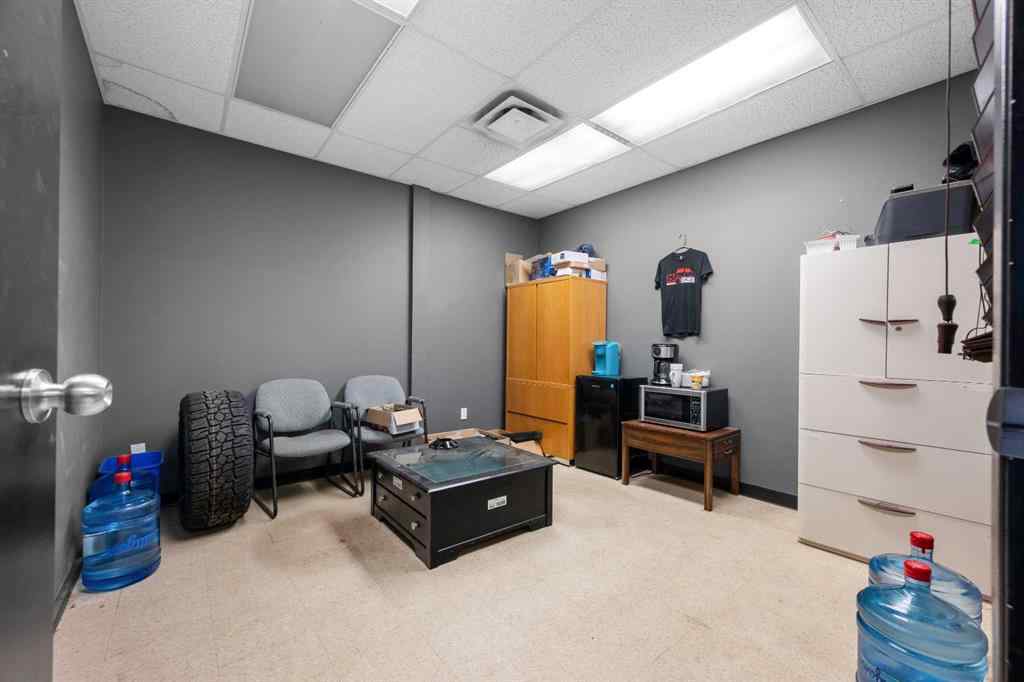 MLS® A2261385 - 5114 62 Street  in Glen E. Neilsen Industrial Park Lloydminster, Commercial