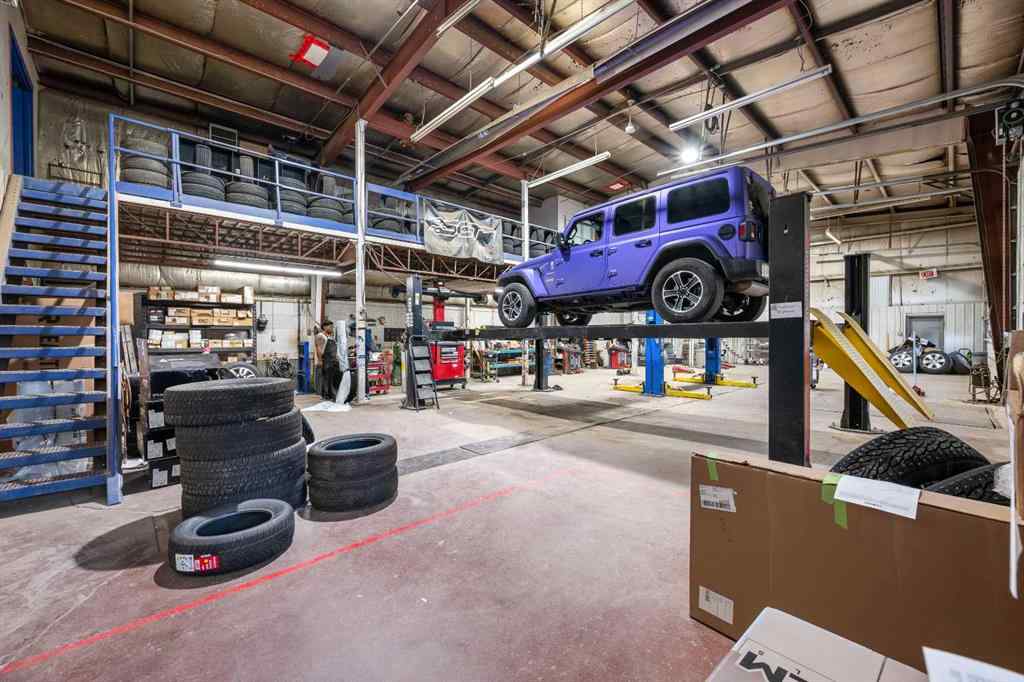 MLS® A2261385 - 5114 62 Street  in Glen E. Neilsen Industrial Park Lloydminster, Commercial